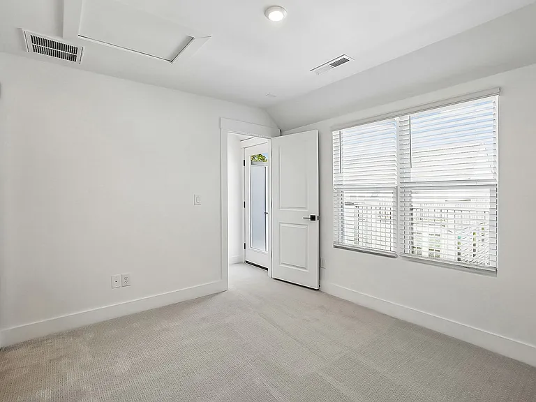 1140 Kokomo Ln — Photo 17