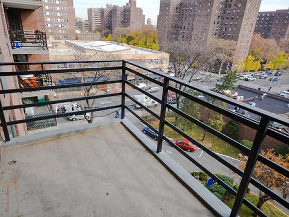 2nd image of 470 Lenox Ave APT 8J