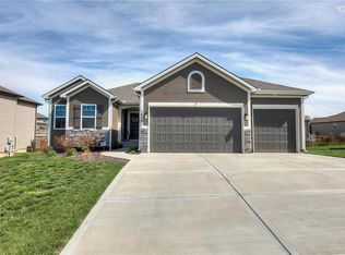 1624 NE 124th St, Kansas City, MO 64165