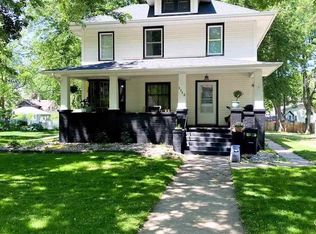 1113 9th St, Sheldon, IA 51201