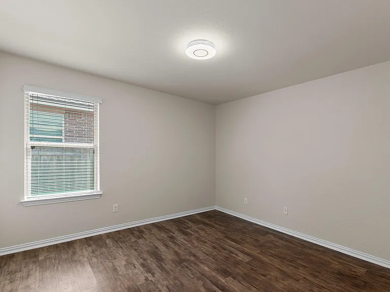 4517 Chestnut Meadows Bnd — Photo 7