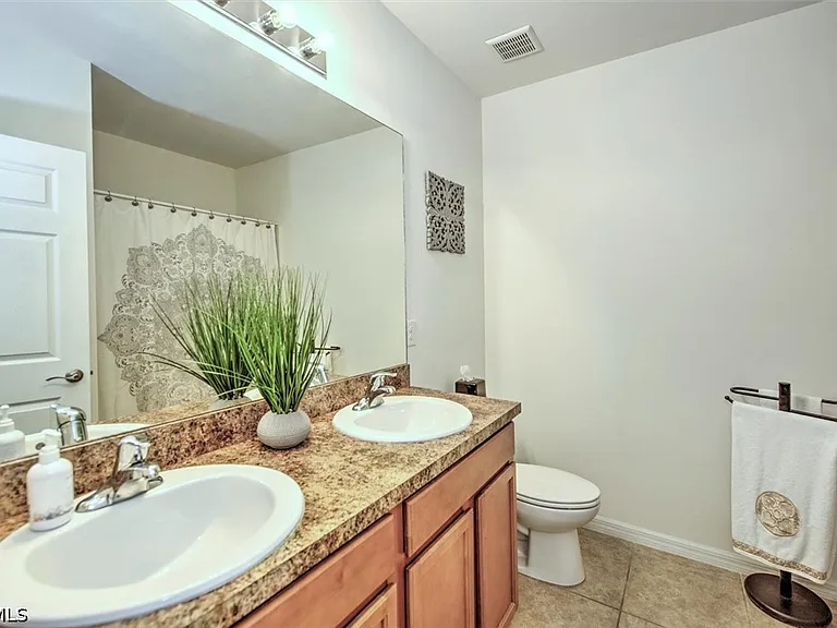 3200 Birch Tree Ln — Photo 25