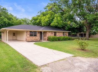 505 N Lamar St, Tioga, TX 76271