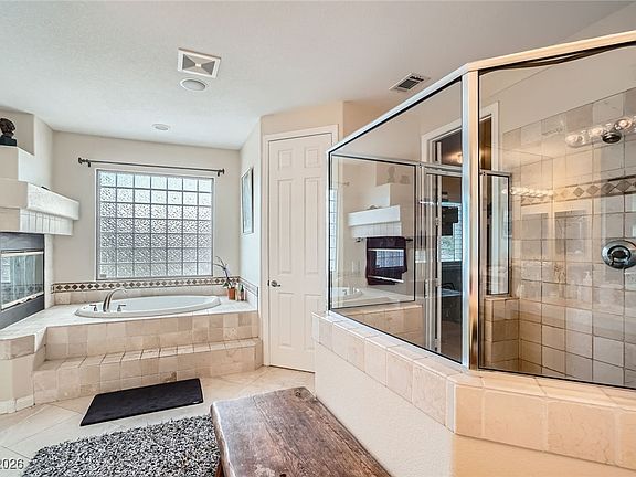 3rd image of 4804 Laurentia Ave