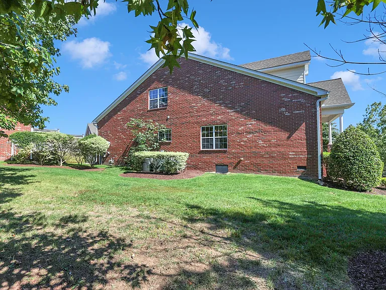 1302 Liberty Pike — Photo 15