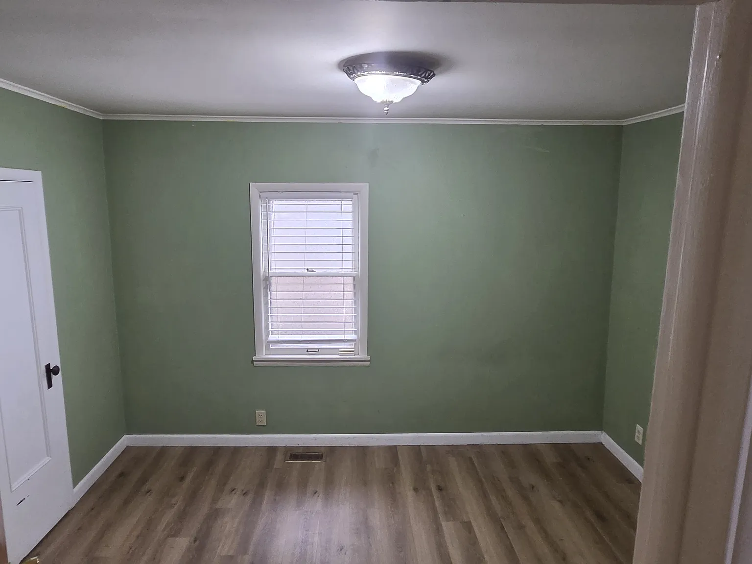 2 bed, 884 sqft, $1,000 — Photo 4