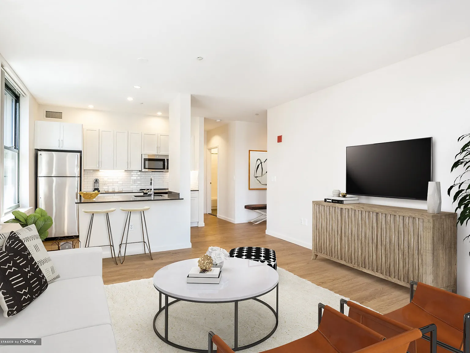 One India Street Apartments — Photo 2