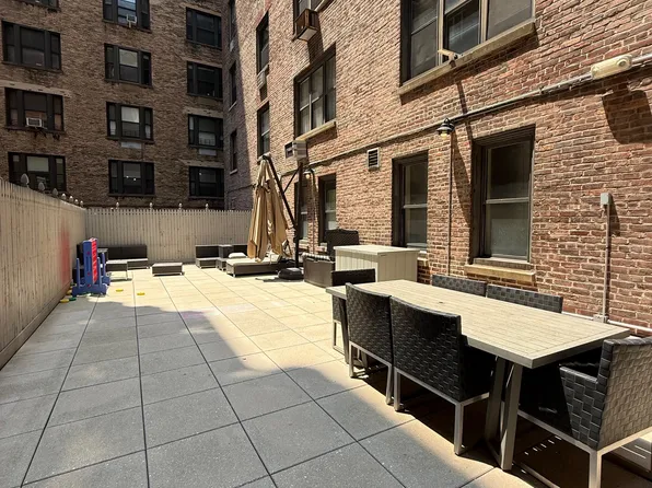 1049 Park Avenue 7A image 12 of 12
