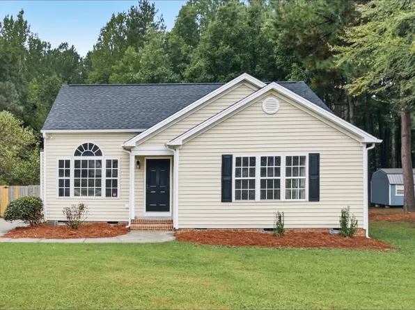 165 Cedarhurst Ln, Franklinton, NC 27525