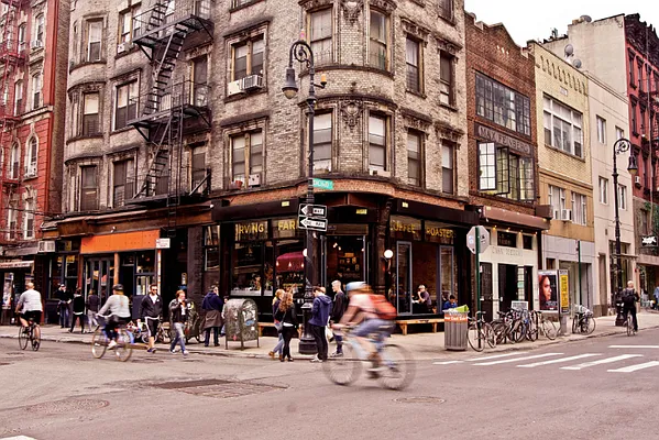 Rented by REAL New York | media 27