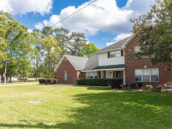2nd image of 108 White Oak Dr