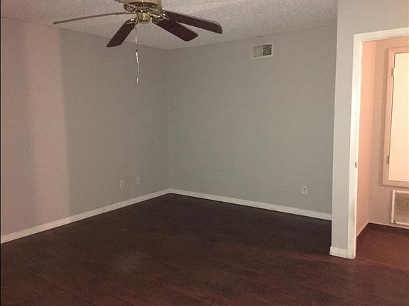 2nd image of 1255 Sophie Blvd