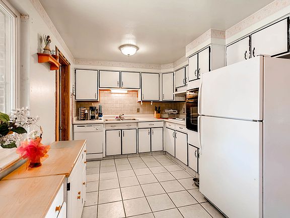 4th image of 3973 W Quigley Dr