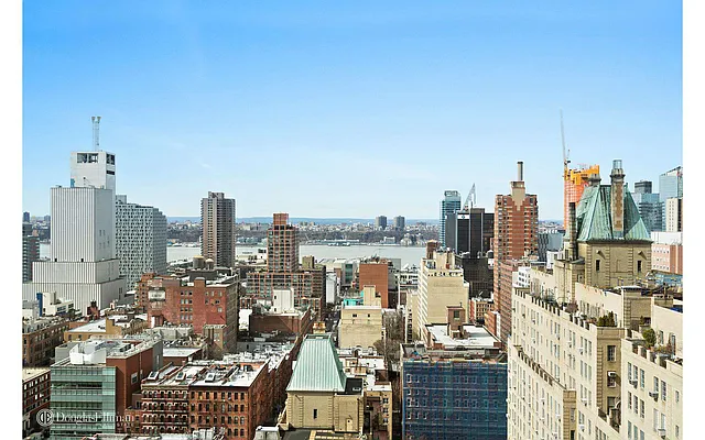 Rented by Douglas Elliman | media 31