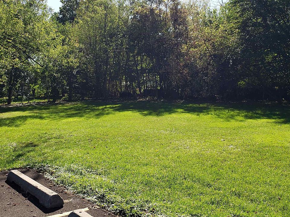 2nd image of 2XX River Ln