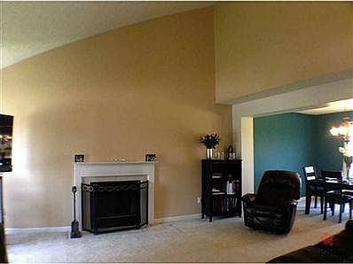 3rd image of 5275 Deer Creek Dr