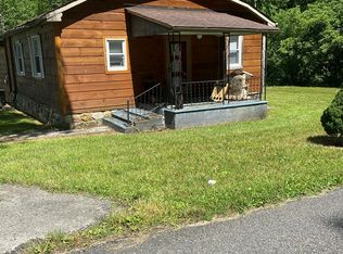 267 Limestone Rd, Pounding Mill, VA 24637