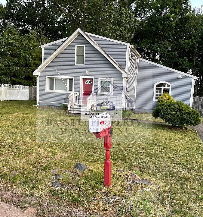 1st image of 20 Forest Ave