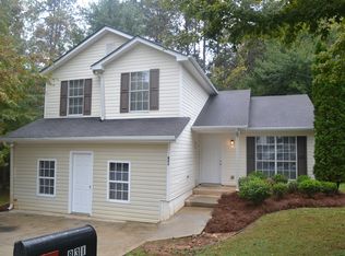 831 Tradd Ct, Stone Mountain, GA 30087