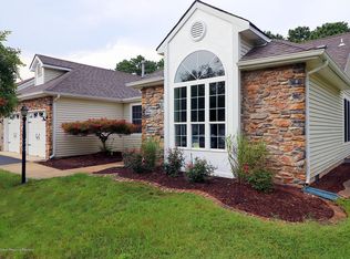 33 Narberth Way, Toms River, NJ 08757