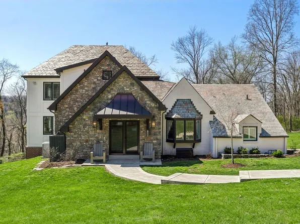 725 Field Club Rd, Pittsburgh, PA 15238