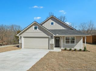 4613 S Linwood Dr, Sand Springs, OK 74063