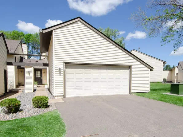 3542 Brookdale Dr N, Brooklyn Park, MN 55443
