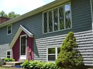 538 Hortonville Rd, Swansea, MA 02777