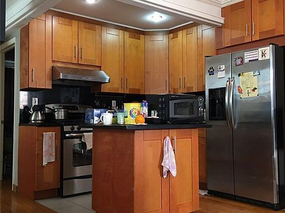 3rd image of 98 Bay 20th St APT 1A