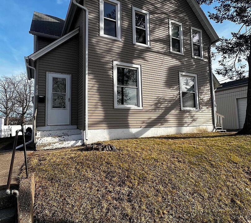 1st image of 1919-1921 N Sturdevant St