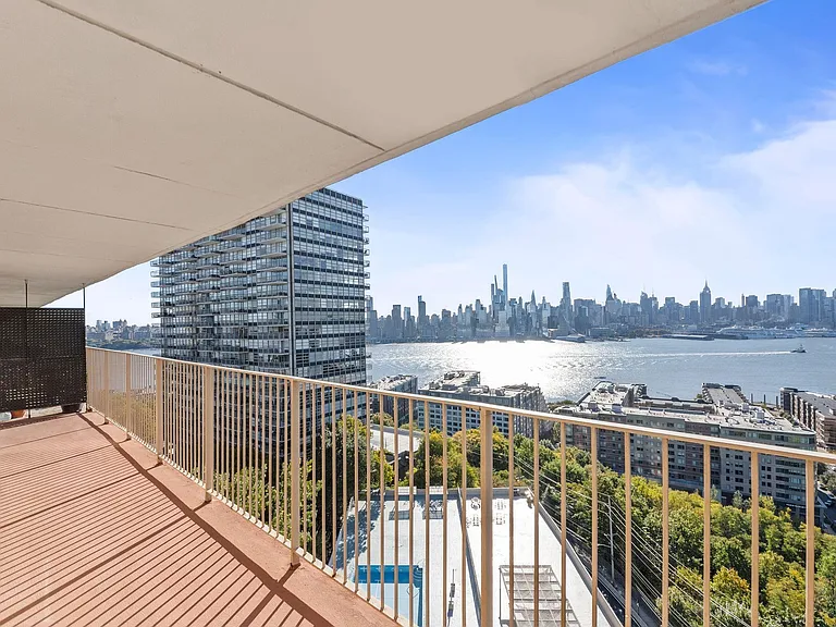 6040 Boulevard East #14F — Photo 5
