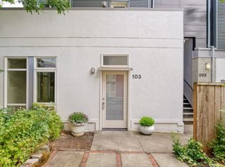 2021 SE Clinton St APT 103, Portland, OR 97202