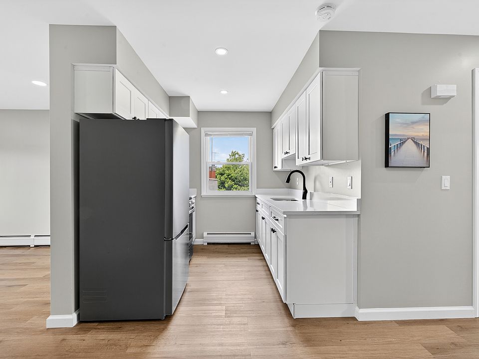 1st image of 52 Naples Ave APT 5