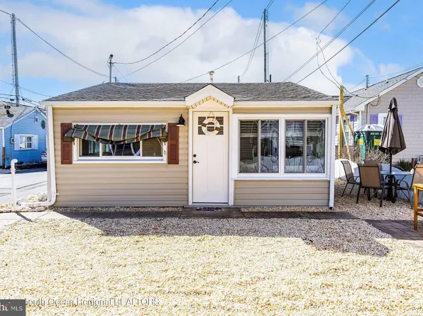 108 W Chadwick Way, Lavallette, NJ 08735