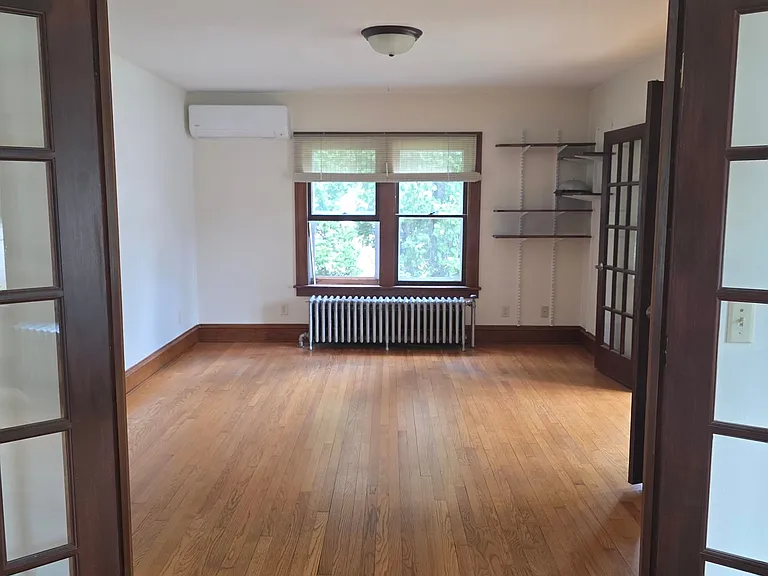506 Springdale St — Photo 11