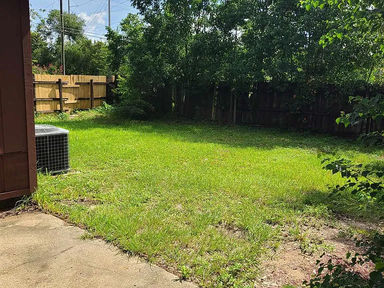 7924 Deborah Dr — Photo 11