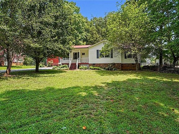 4th image of 4096 Hoover Hill Rd