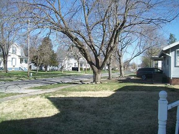5th image of 319 N High St