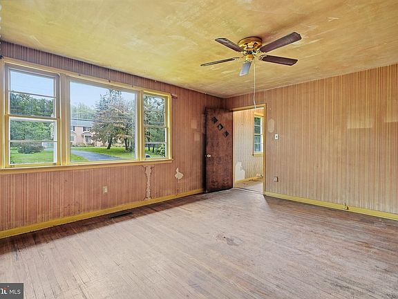 4th image of 2584 Galloway Rd