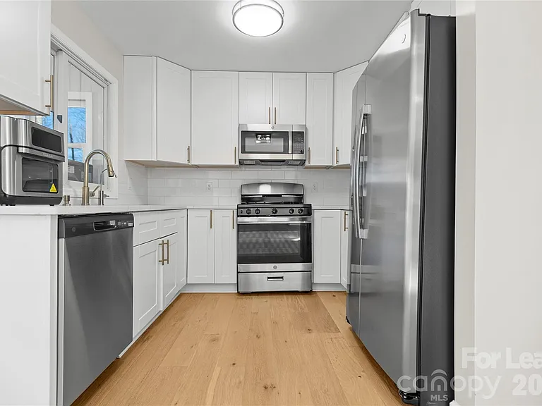 280 Lakeview Shores Loop — Photo 7