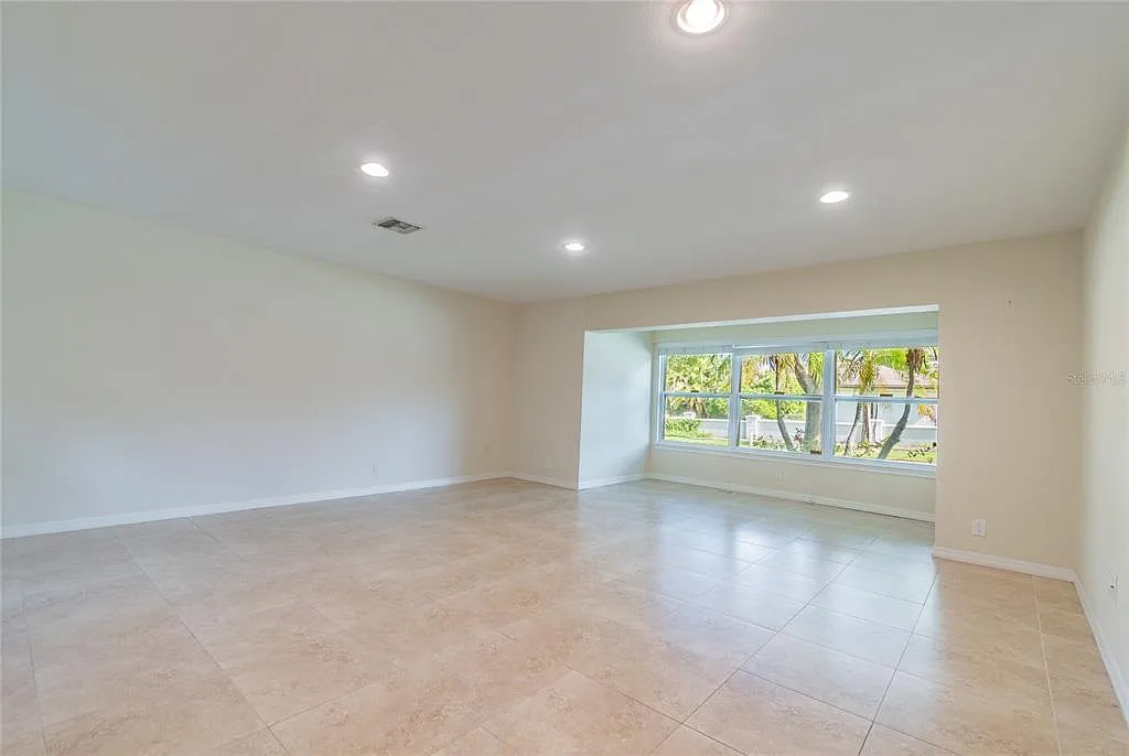 2 bed, 2.0 bath, 1200 sqft, $2,800 — Photo 3