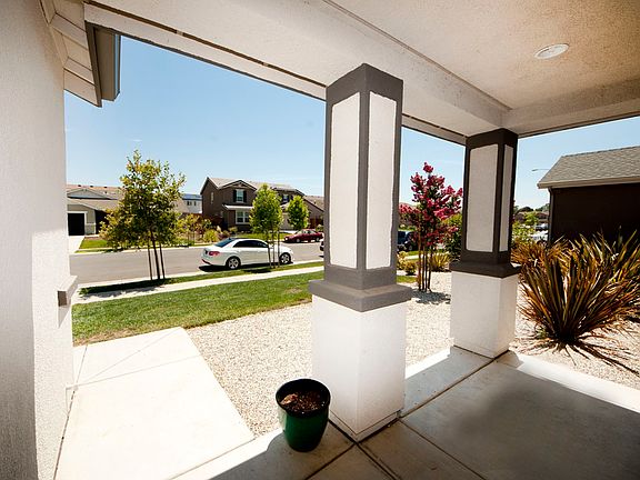 2nd image of 710 Havenwood Dr