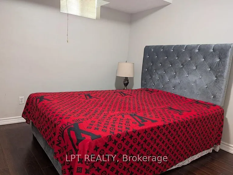 226 Saint Joan Of Arc Ave #BASEMENT — Photo 19