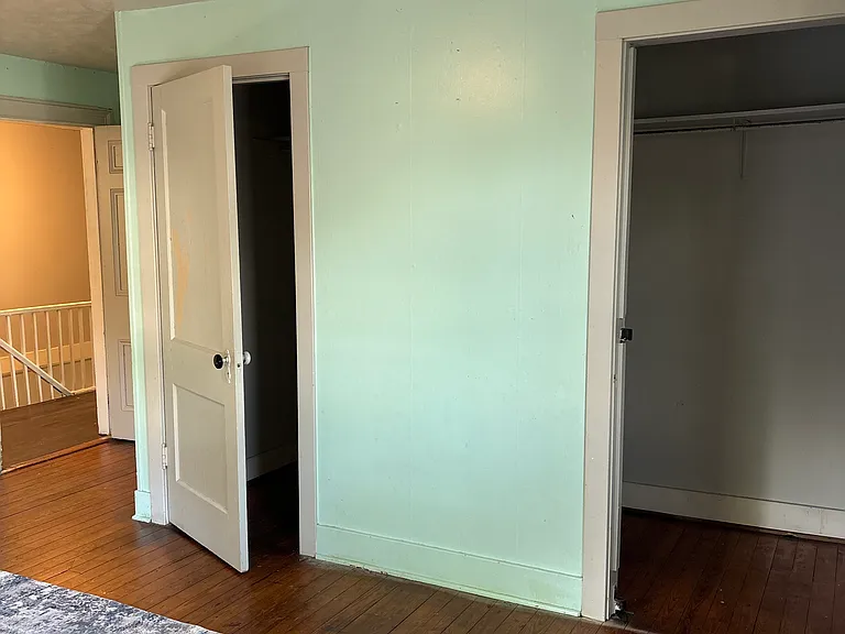 307 E Superior St — Photo 23