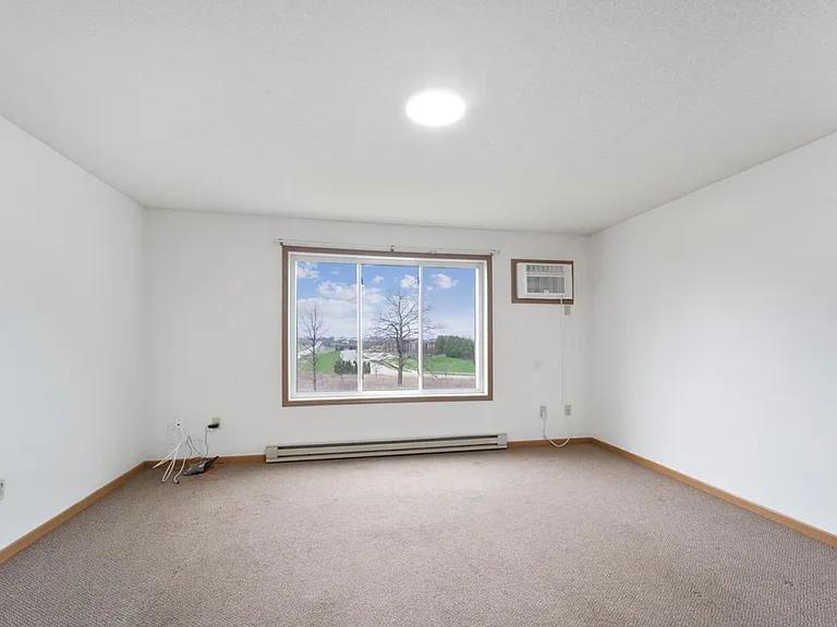 Wild Grove Apartments - College View — Photo 9