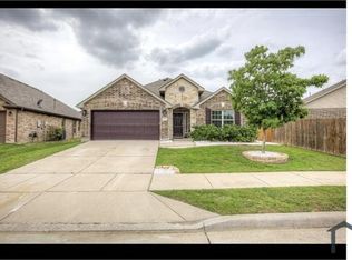800 Goldenmist Dr, Little Elm, TX 75068