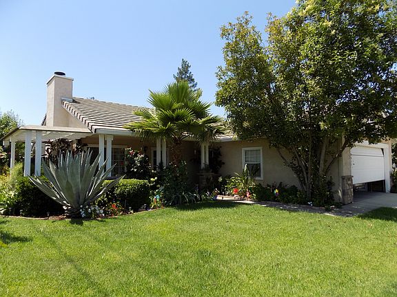 2nd image of 9511 Stonemoss Ave