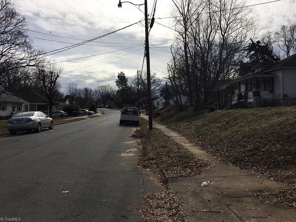 2nd image of 1712 Longview Dr