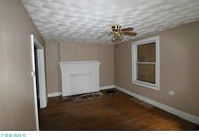 2nd image of 1497 Granville St