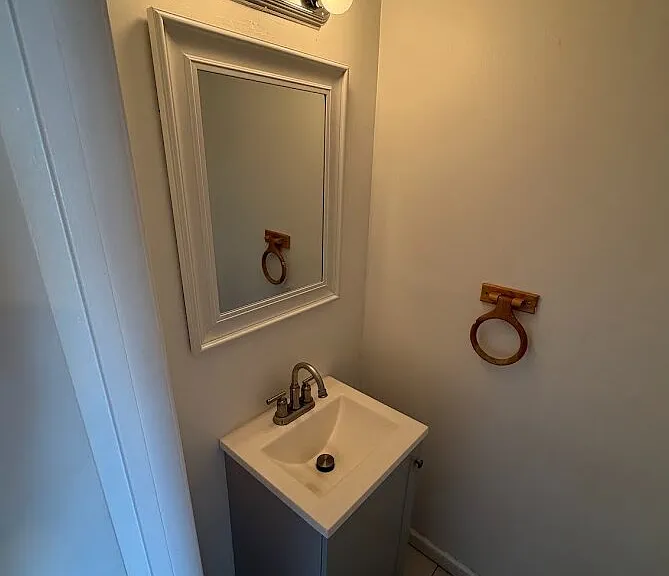 37 Bristol Ct — Photo 10